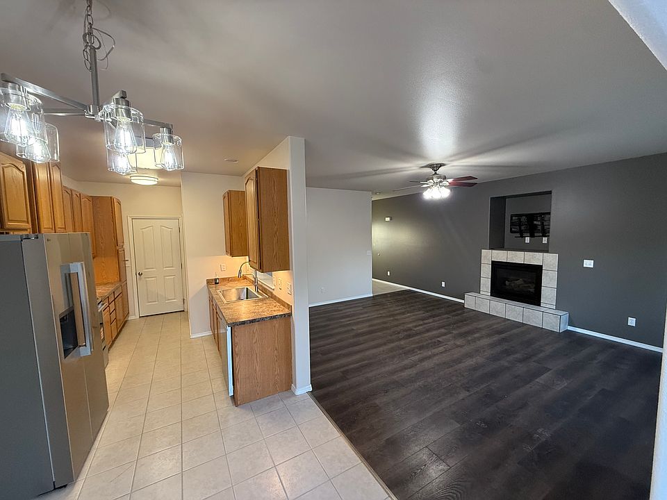 2nd image of 908 S 48th Ave #2