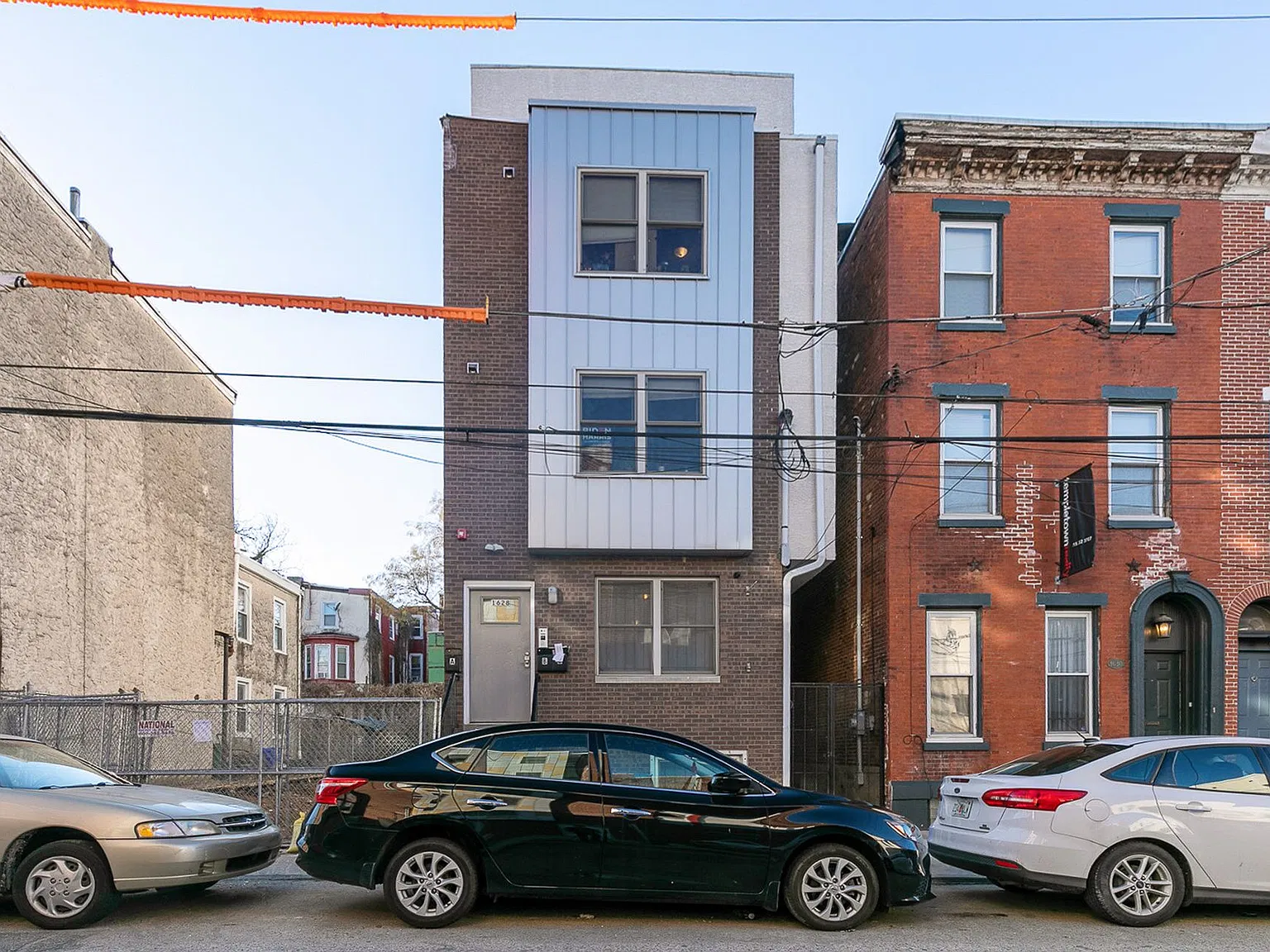 1628 Willington St — Photo 2