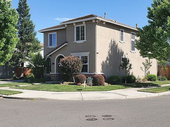 3rd image of 1994 Greenfield Dr