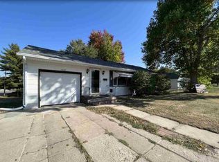 1002 S Main St, Madison, NE 68748
