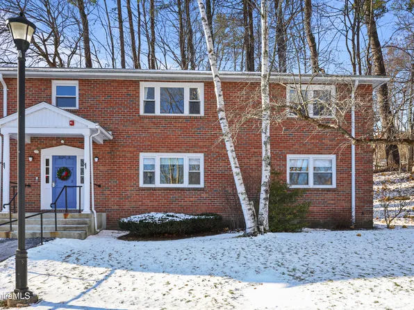 6-2 Morgan Mnr #6-2, Lenox, MA 01240