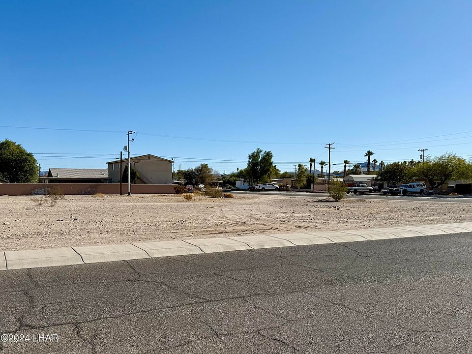 2nd image of 421 S Ocotillo Ave