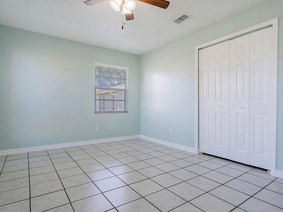 4th image of 372 Royal Palm Dr