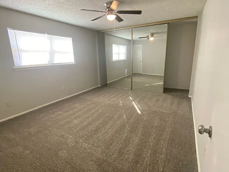 5609 Dartmouth St — Photo 10