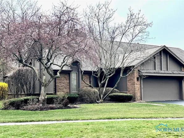 6751 Carrietowne Ln, Toledo, OH 43617