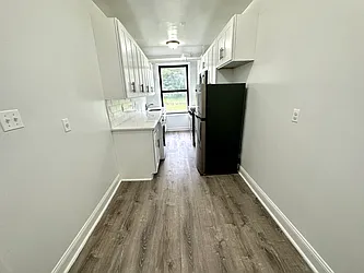 Rented by LRGNY Group, Inc.