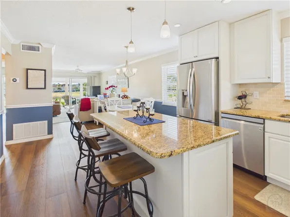 39 Woodland Dr APT 201, Vero Beach, FL 32962