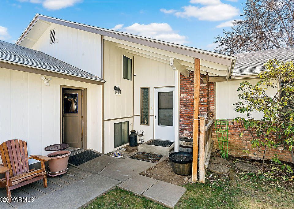 1st image of 6804 Alpine Way