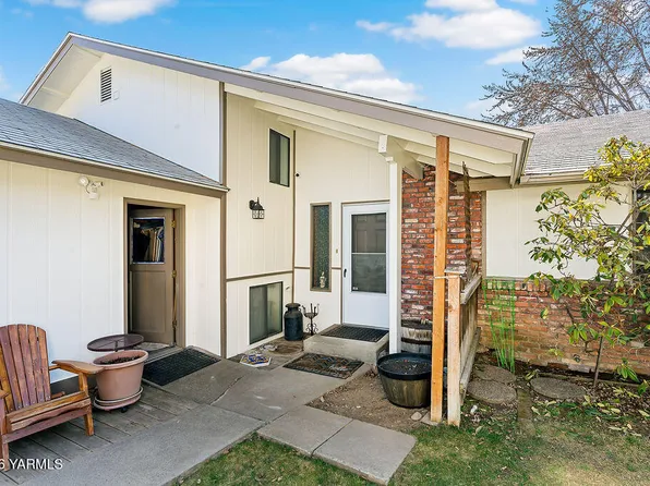 6804 Alpine Way, Yakima, WA 98908