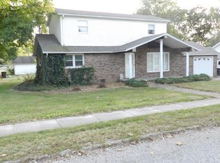 111 E Lincoln St, Galatia, IL 62935