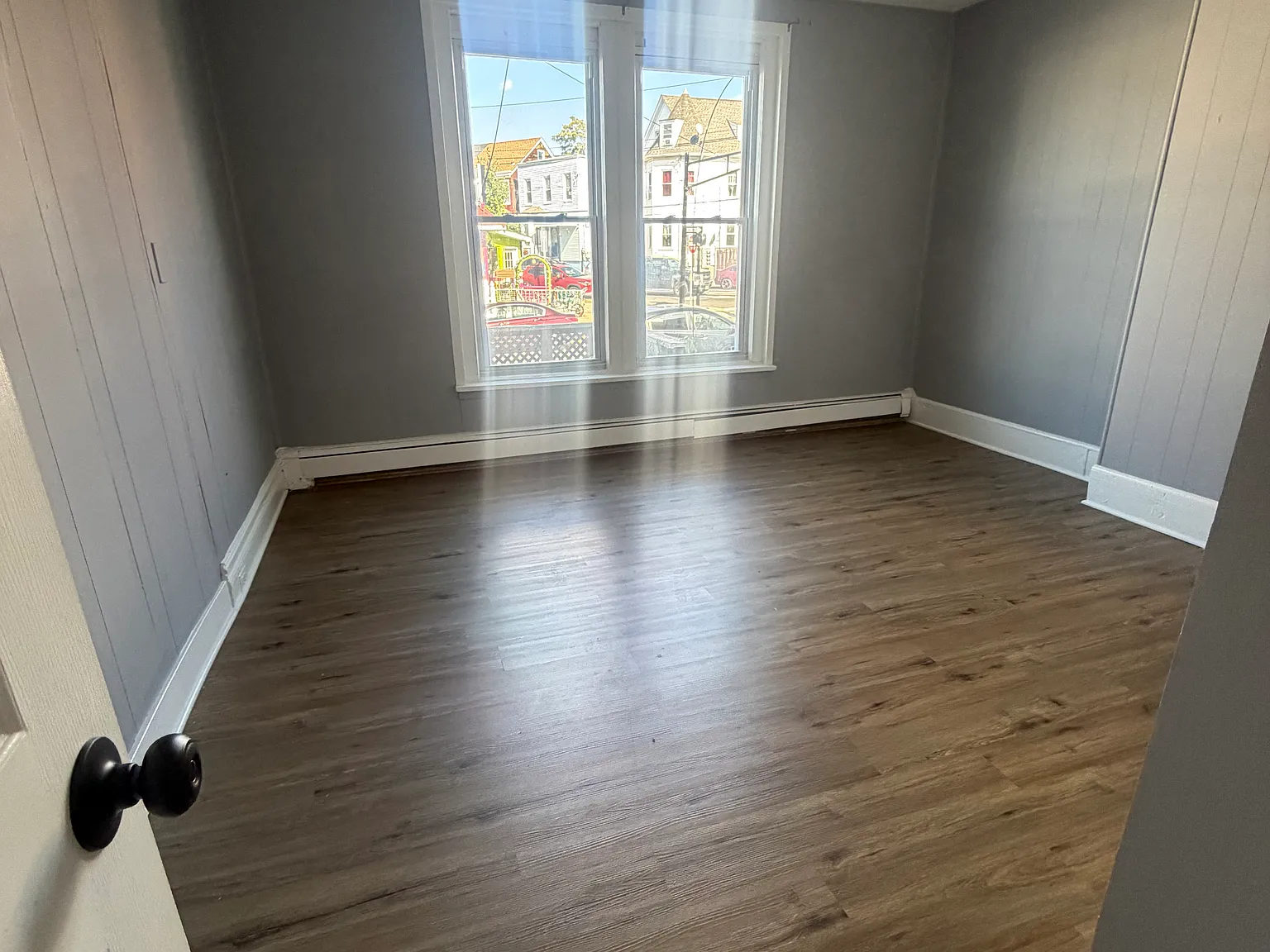 3 bed, 900 sqft, $2,350 — Photo 4