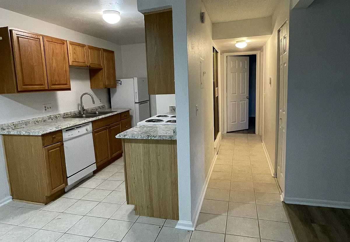 Building Photo - 16259 W 10th Ave #B2