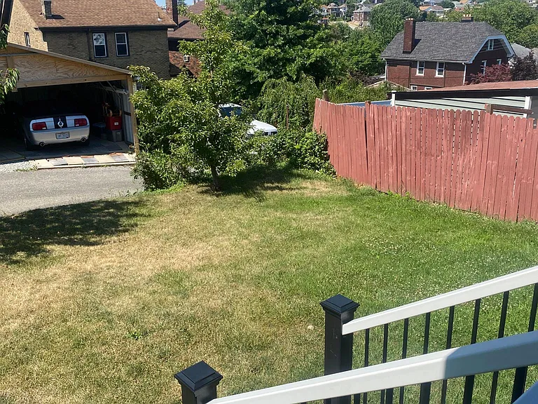 2929 Pioneer Ave — Photo 10