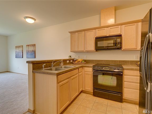 3rd image of 1731 10th Ave #201