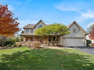 704 Fox Run Dr, Geneva, IL 60134