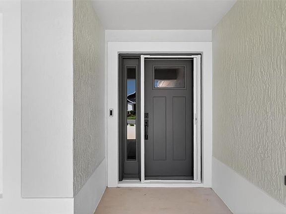 4th image of 1713 Robbins Rd