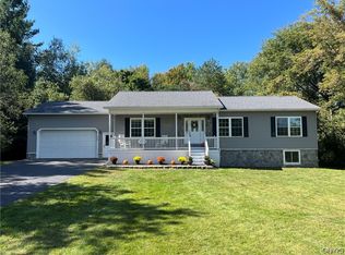 13887 Hess Rd, Sackets Harbor, NY 13685