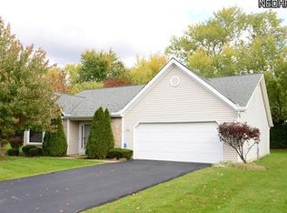 1715 Richmond Rd, Lyndhurst, OH 44124
