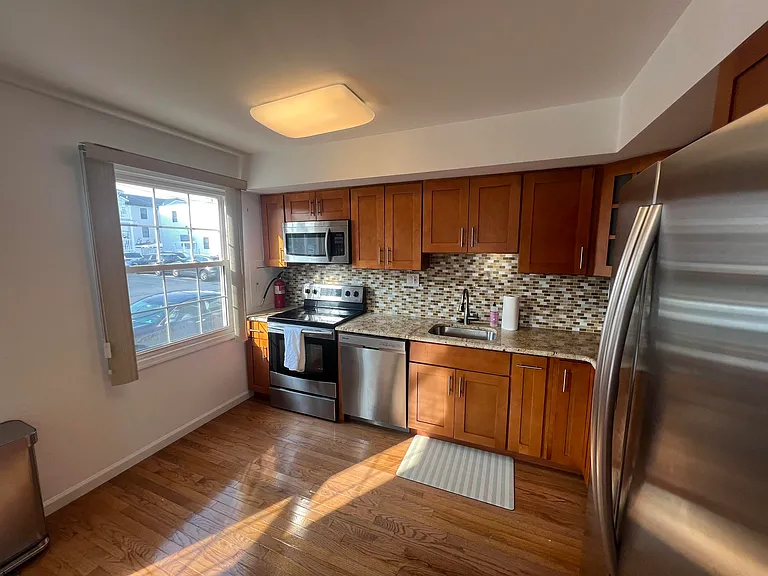 9709 Monmouth Ave #C2 — Photo 10