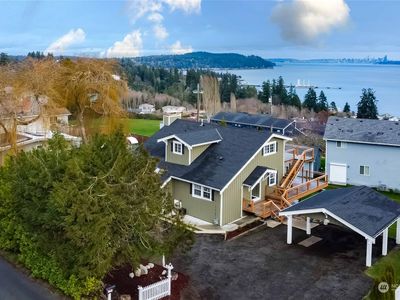 2379 Alaska Avenue E, Pt Orchard, WA, 98366