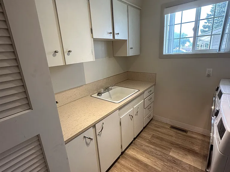 2405 SW Marshall Ave — Photo 25