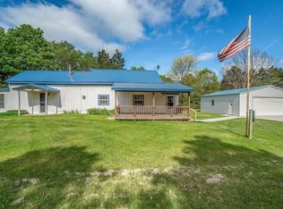 5057 N 17th Rd, Mesick, MI 49668