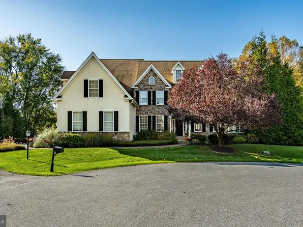 215 Blue Spruce Dr, Kennett Square, PA 19348