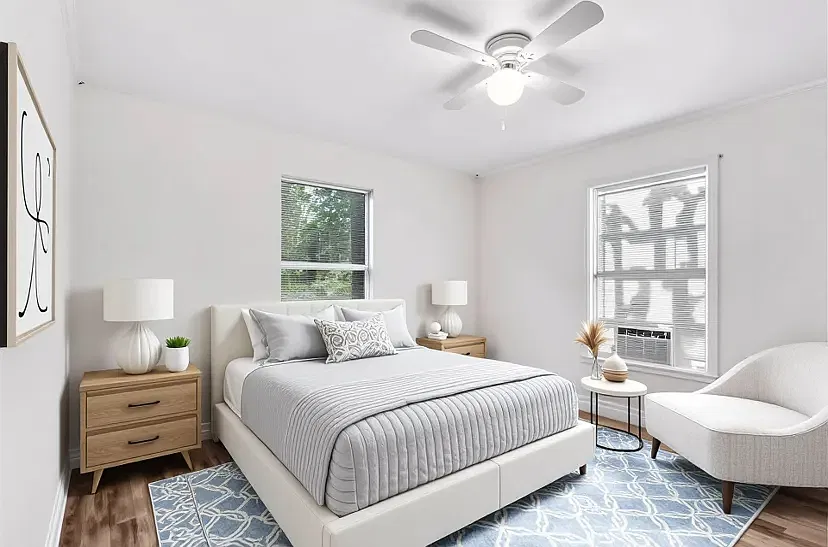 2 bed, 576 sqft, $899 — Photo 2