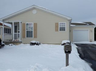 6 Oak Ridge Ln, Manahawkin, NJ 08050