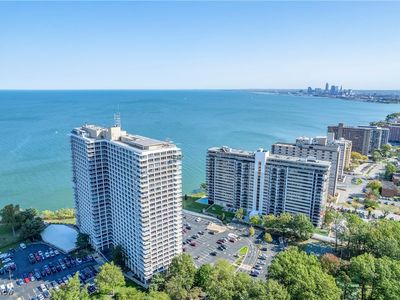 12700 Lake Ave APT 2207, Lakewood, OH, 44107