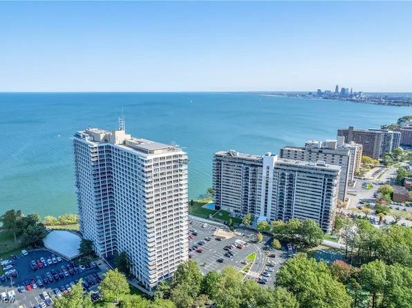 12700 Lake Ave APT 2207, Lakewood, OH 44107
