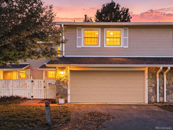 3284 S Heather Gardens Way, Aurora, CO 80014