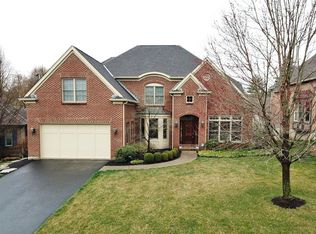 6593 Carriage Hill Ln, Cincinnati, OH 45243