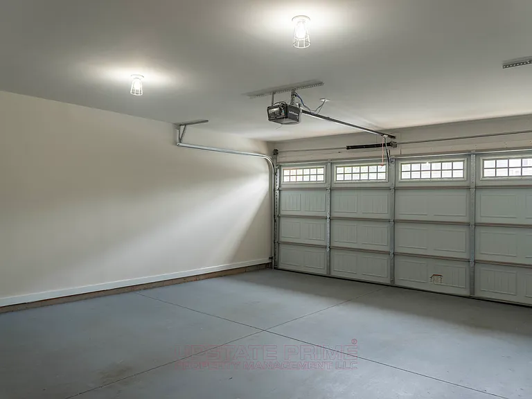 8 Questover Dr — Photo 29