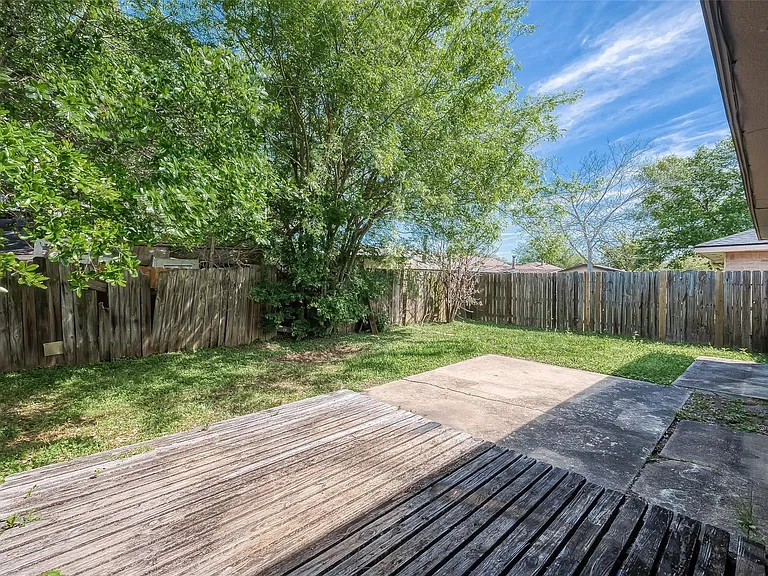 19510 Westhaven Dr — Photo 45