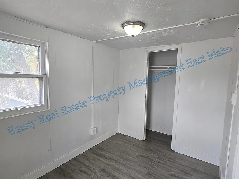 815 E Clark St #5 — Photo 22