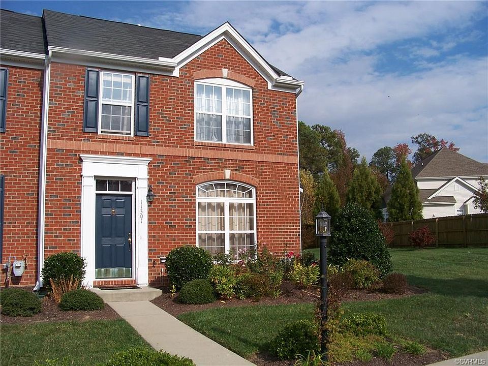 1st image of 11301 Abbots Cross Ln