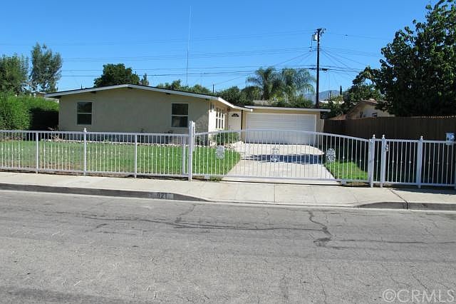 1st image of 921 Hyde Ave