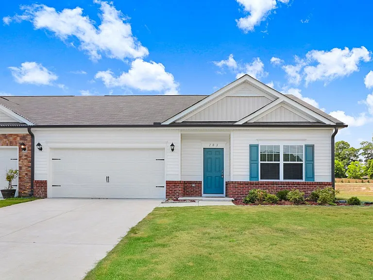 103 Drake Village Dr — Photo 1