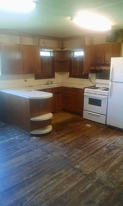 2nd image of 1381 Texas Ave
