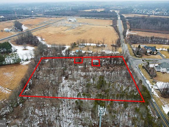 4th image of 3704 Church Rd