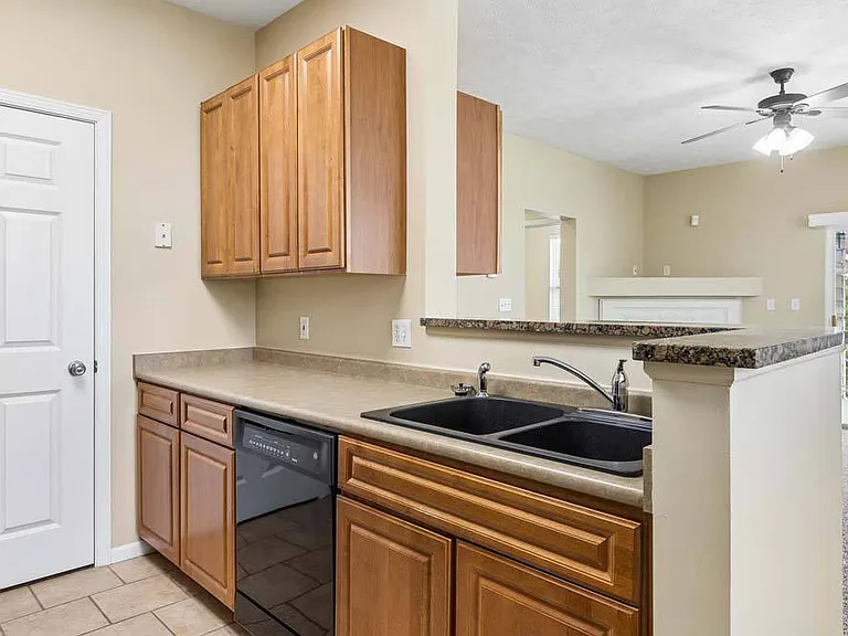 Ridge Pointe Villas — Photo 25