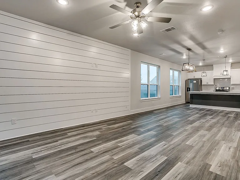 3145 Forest Park Blvd — Photo 17