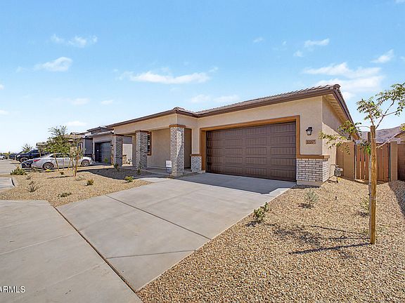 4th image of 22207 W TONOPAH Drive
