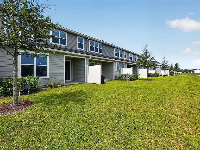 698 Cherry Elm Dr — Photo 30