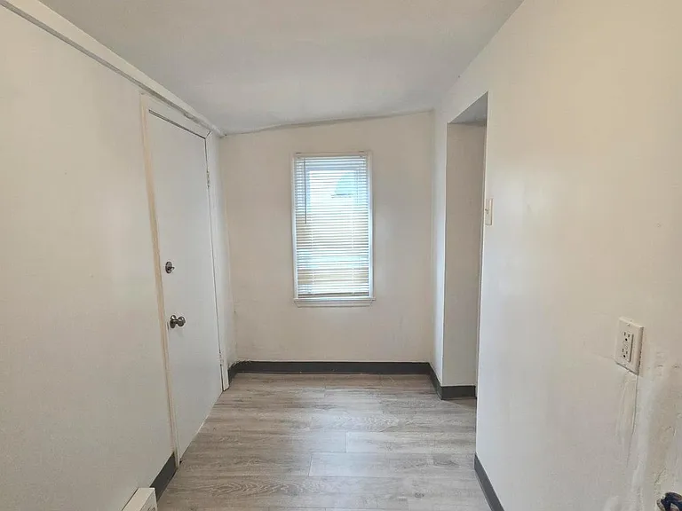 5109 N Fairhill St — Photo 7