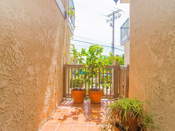 2nd image of 2501 E 21st St APT 307
