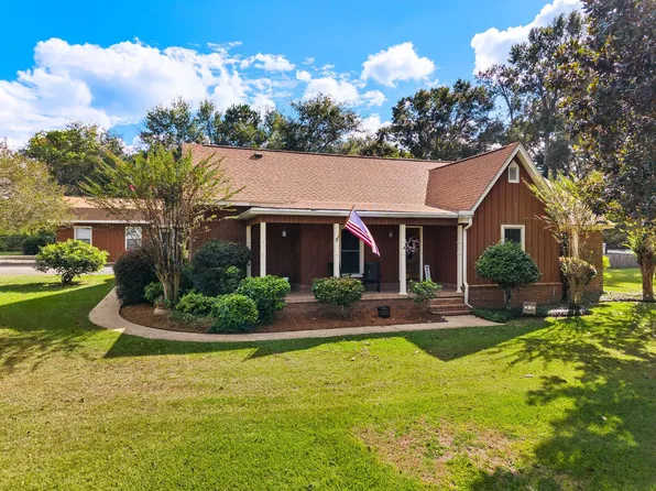 37 Duke Ave, Purvis, MS 39475