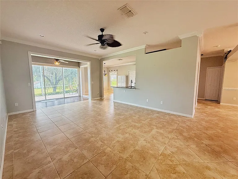 2222 Caxton Ave — Photo 5