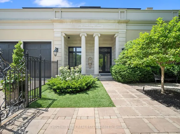 14 Banbury Rd, Toronto, ON M3B 2K4